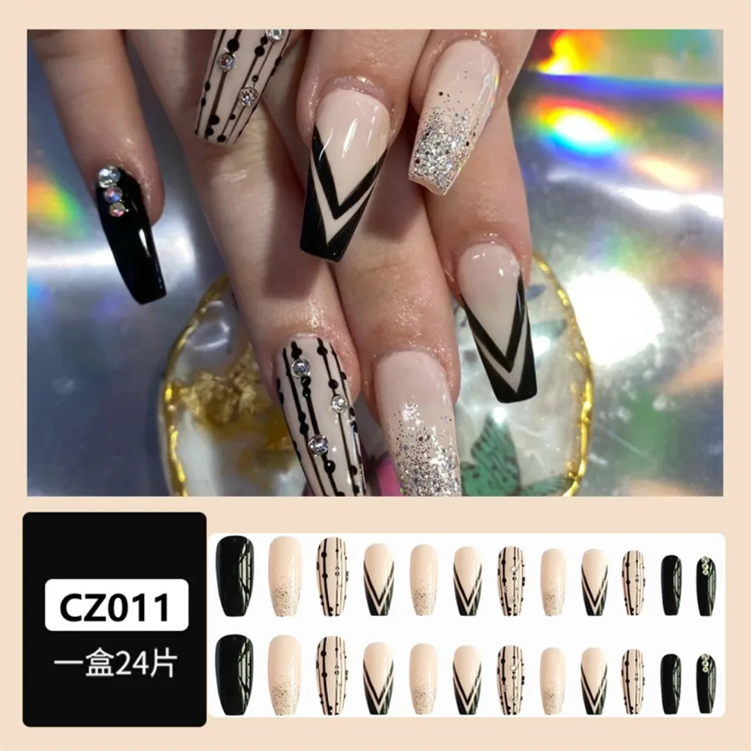 24 Stuks Kunstmatige Acryl Nail Art Nep Nagels Franse Vierkante Kop Witte Rand Studs Valse Nagel Verwijderbare Nagels Druk Op Tips