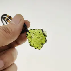 자연 녹색 체코 Moldavite 운 석 영향 펜 던 트 목걸이 차크라 치유