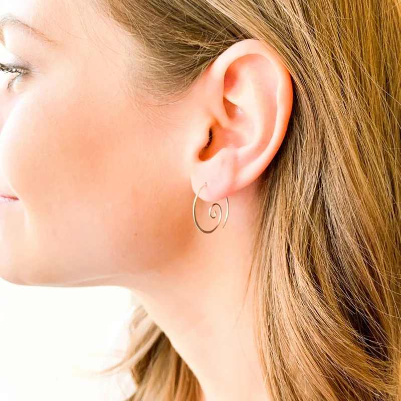 ISUEVA Gold Color Smooth Hoop Earrings for Women Classic Minimalism Rotate Piercing Earrings 2024 Fashion Jewelry Wholesale
