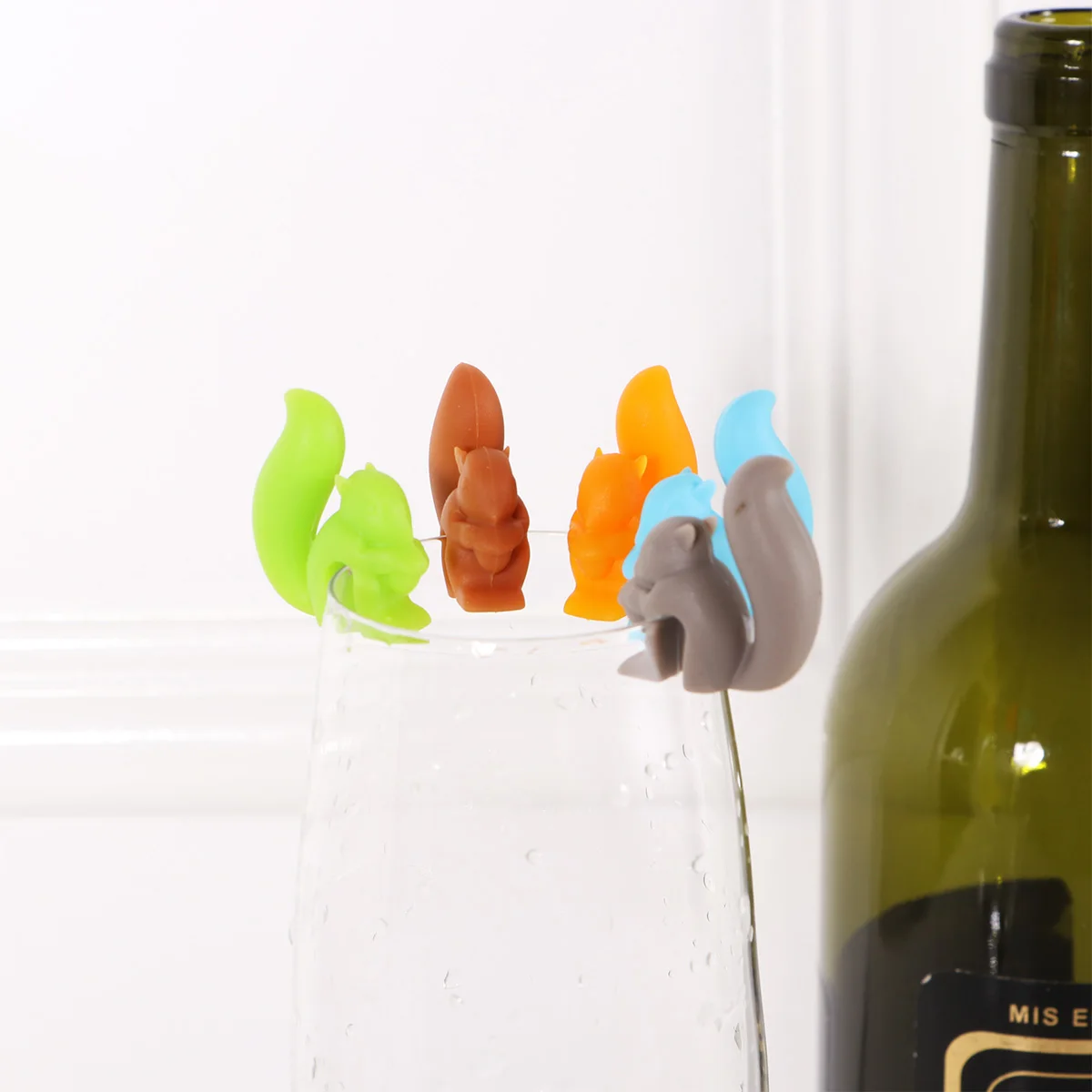 

10 pcs Silicone Red Wine Glass Markers Creative Squirrel Shape Non Slip Food Grade Eco Friendly Stylish Party Cocktail Dinner