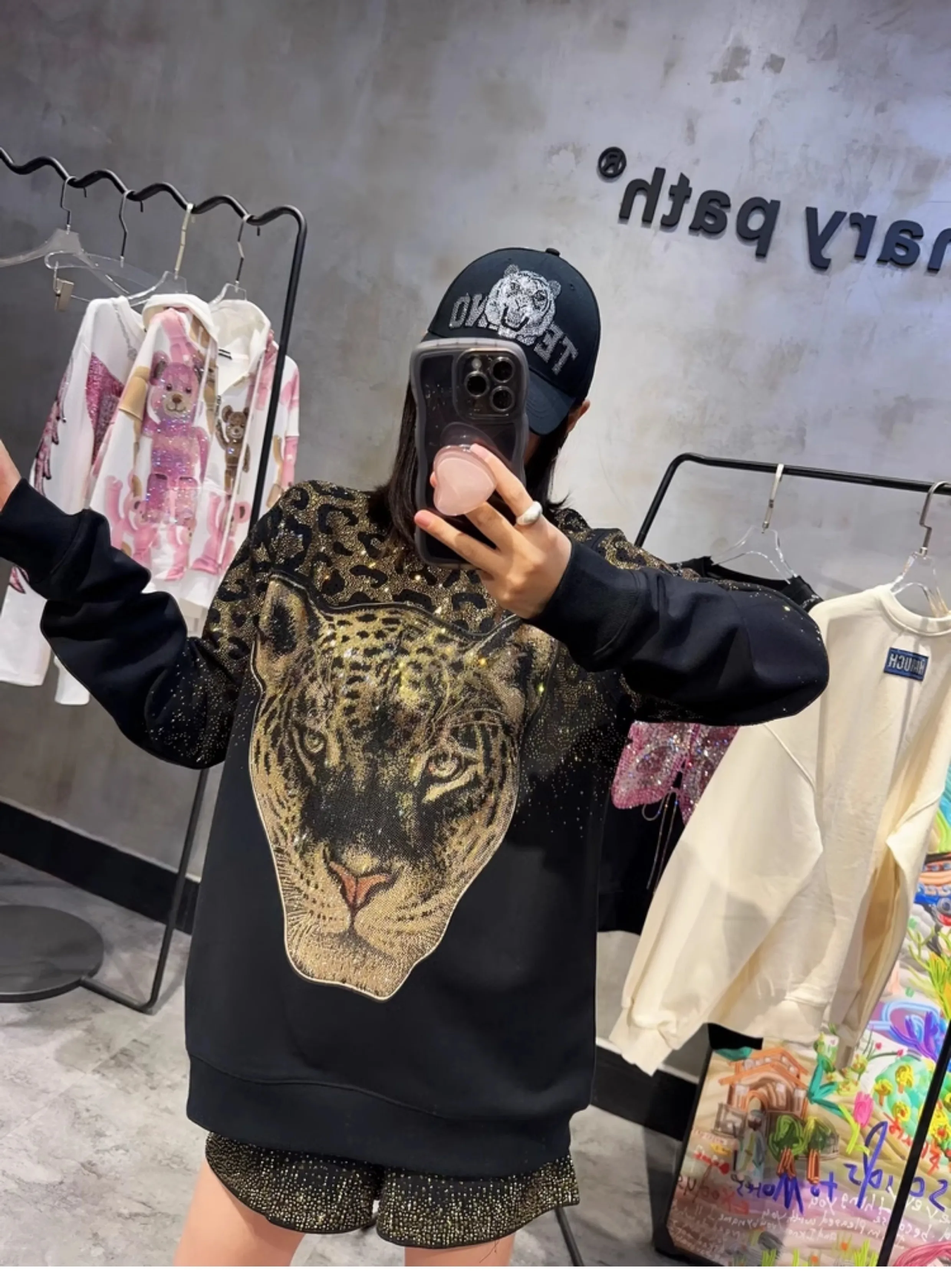 Highstreet Fashion Heavy Industry Hot Diamond Leopard Neutral Sweatshirts Crew Neck Long Sleeve Loose Casual Pullovers Top Women