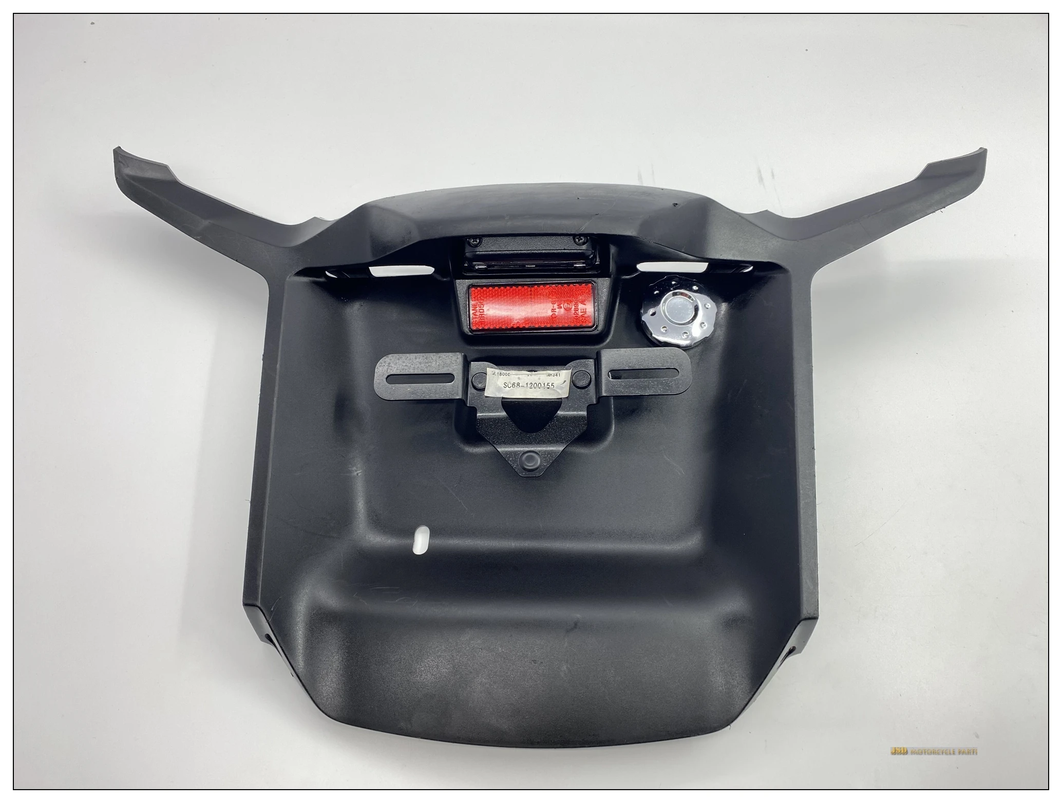 

Applicable to Honda Jinyi 1800 F6B from 2012 to 2017, original disassembled wiper version, rear mudguard/rear mud tile