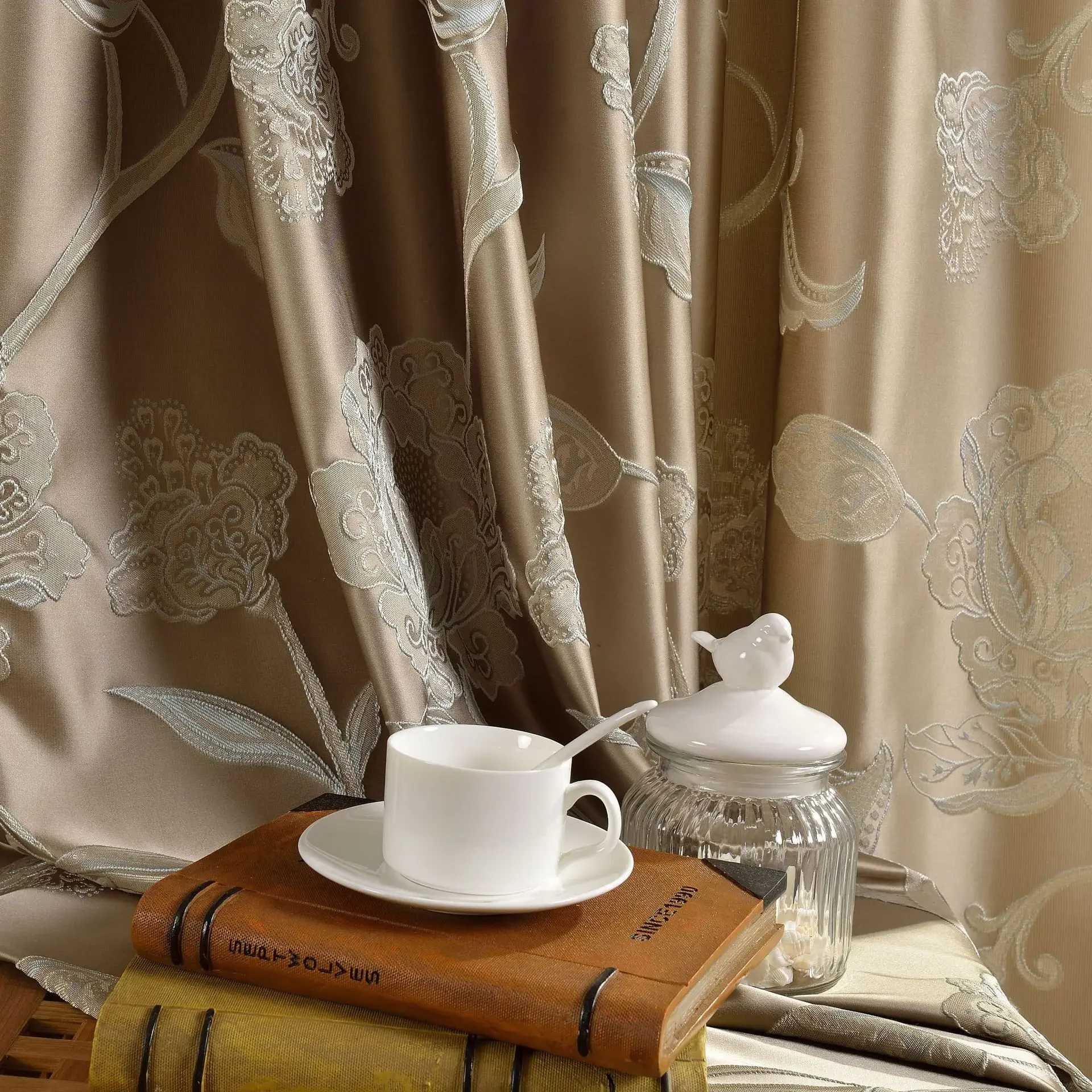 Luxury Jacquard Chinese Satin Fabric Curtain High-precision Gold Cloth Bedroom And Living Room Window Shading Decoration Custom