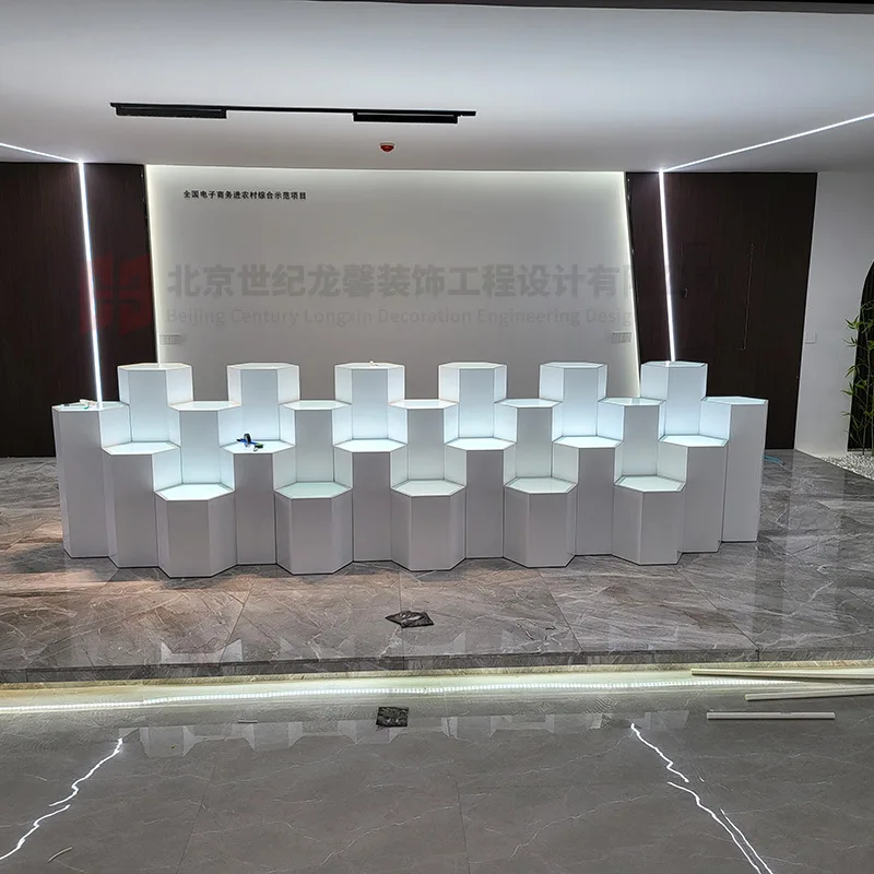 Paint drone floor square toilet polygon special-shaped technology booth hexagonal hexagonal luminous display stand