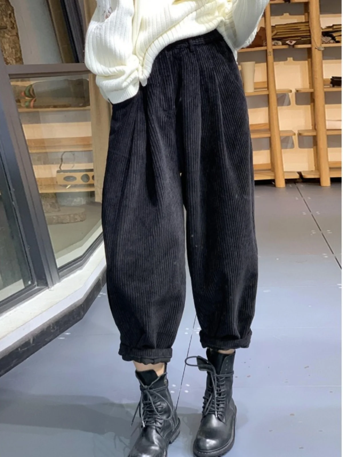 

Женские вельветовые брюки на осень-зиму, утепленные, повседневные, с высокой талией, фасона «фонарики», в стиле ретро, для работы и отдыха, длинные