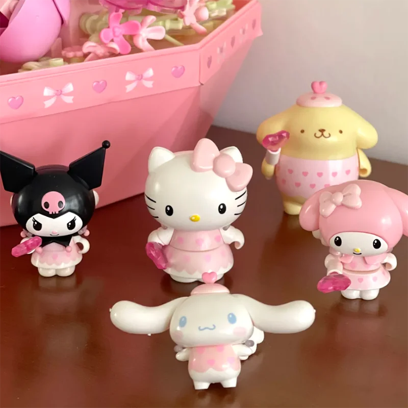 

Конструктор AREAX Brick Zone Sanrio Love Flower Box Kuromi: Набор для сборки, настольное украшение, креативный подарок на День рождения и День святого Валентина