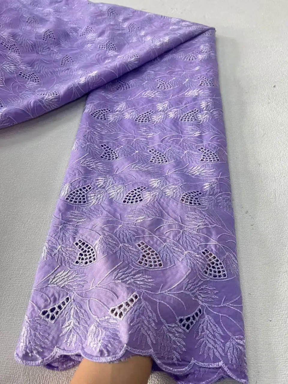 

2026 High Quality African Nigerian Sequins Cotton Embroidery Lace Fabric Tulle for Luxury Prom/Wedding Party Dress Chiffon 5Yard