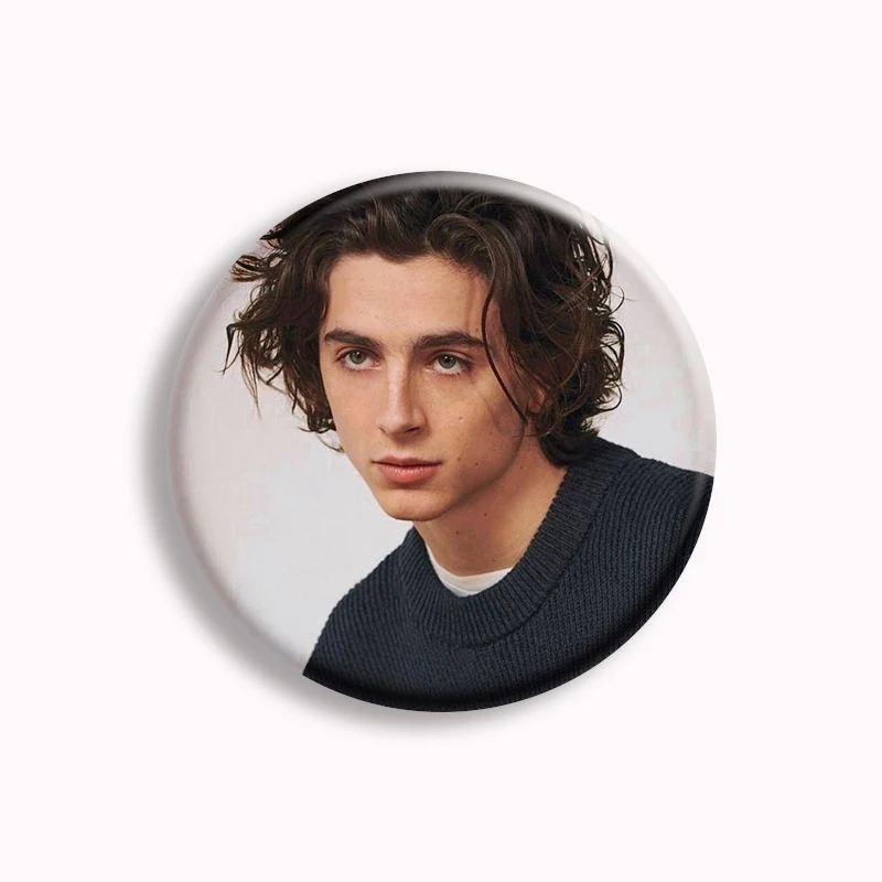 Popolare Movie Actor Timothee Chalamet Button Pin spilla personalizzata Badge per accessori per decorazioni per zaini i fan raccolgono il regalo 58mm