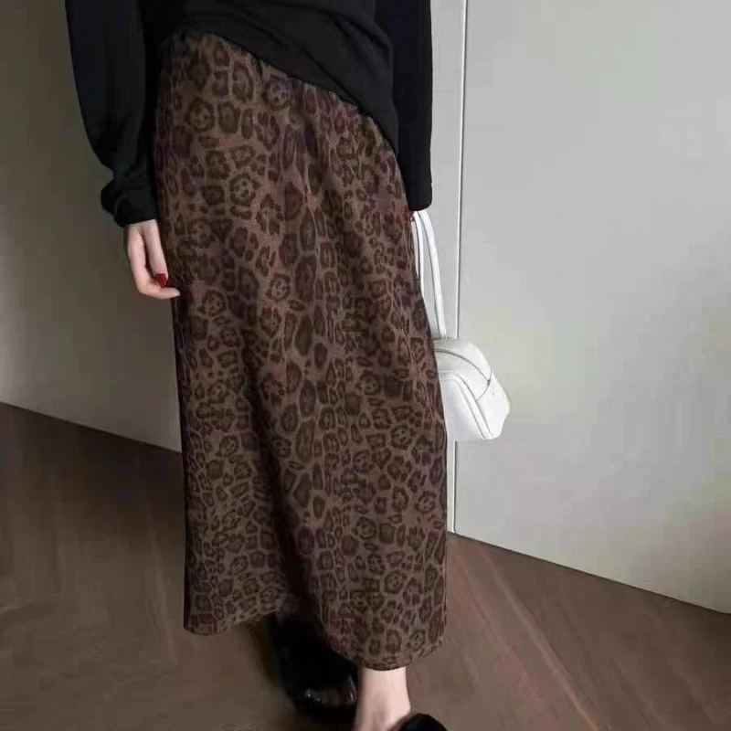 Falda midi con estampado de leopardo para mujer en otoño e invierno Falda retro de cintura media a larga y elástica Falda larga que combina con todo