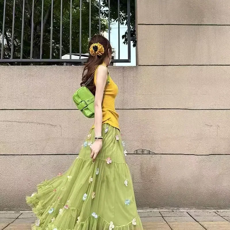 The new high-waisted and sweet mesh half-length dress for women in summer is designed Green Heavy Industry