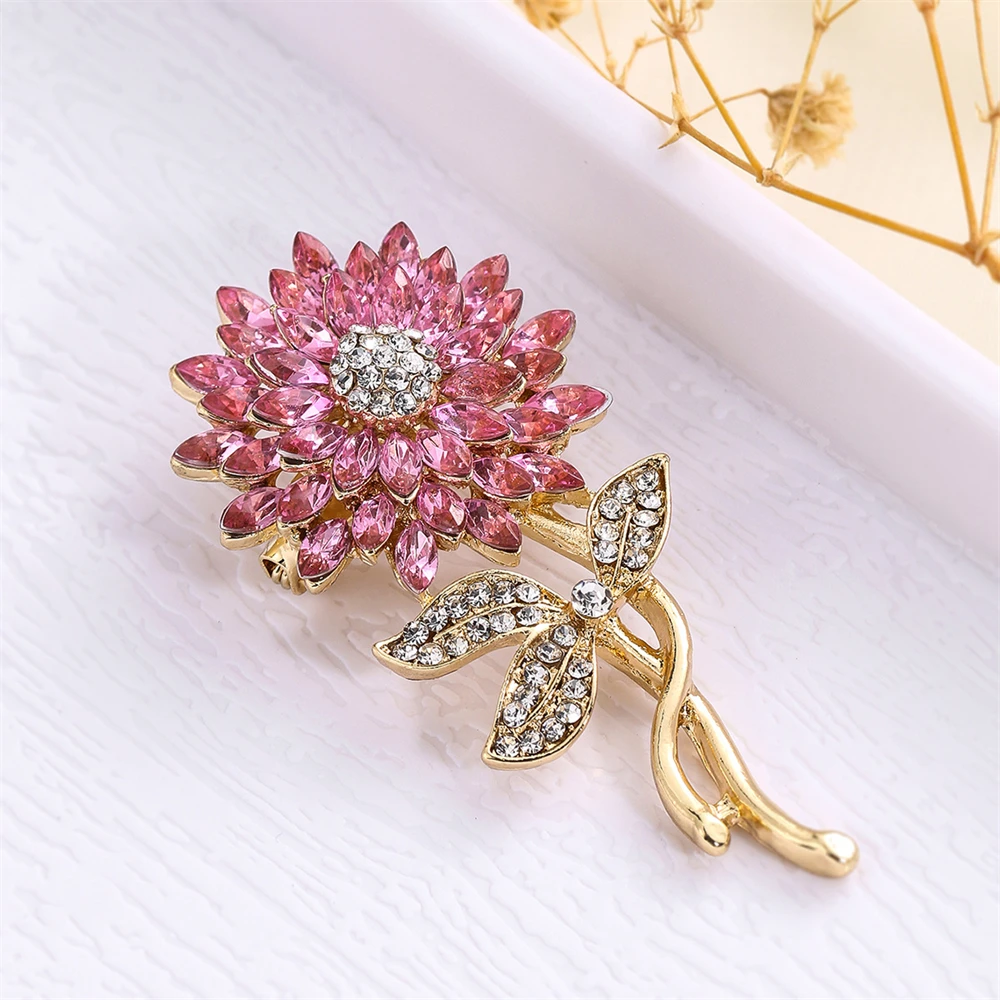 Korean Full Rhinestone Sunflower Brooches for Women Luxury Design Jewelry Party Wedding Gifts Trendy Charm Shiny Brooch Pins