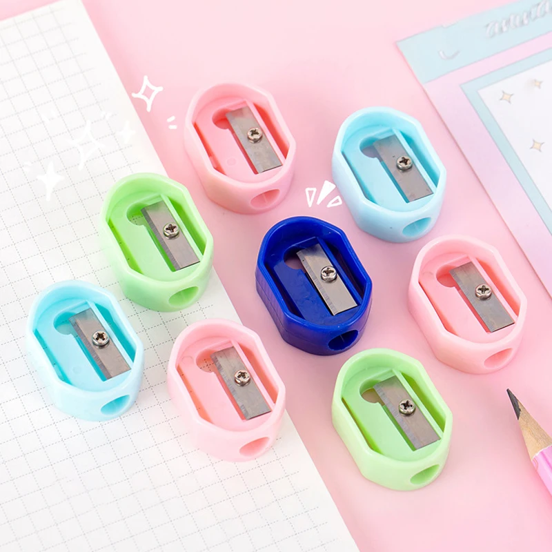 10Pcs Children Manual Pencil Sharpener Candy Color Pencil Sharpener Reusable Portable Mini Pencil Sharpener School Supplies