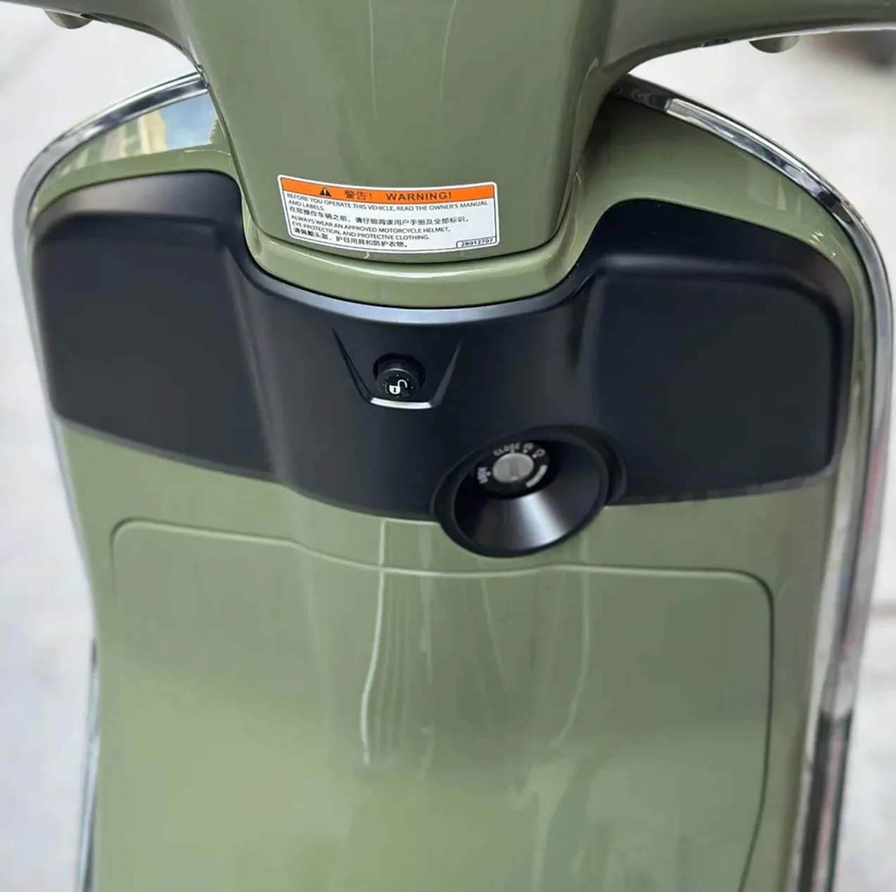 Für Vespa Sprint Primavera 150 2024 Primaera 150 2024 Roller Motorrad Frontschutz Topcase Handschuhfach-Abdeckung – Detail 2