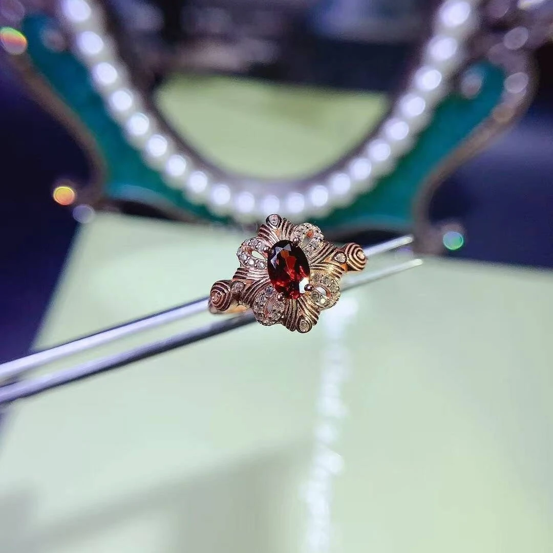 KJJEAXCMY High End Women's Ring Natural Garnet S925 Silver Colorful and splendid The entire body is spotless and flawless