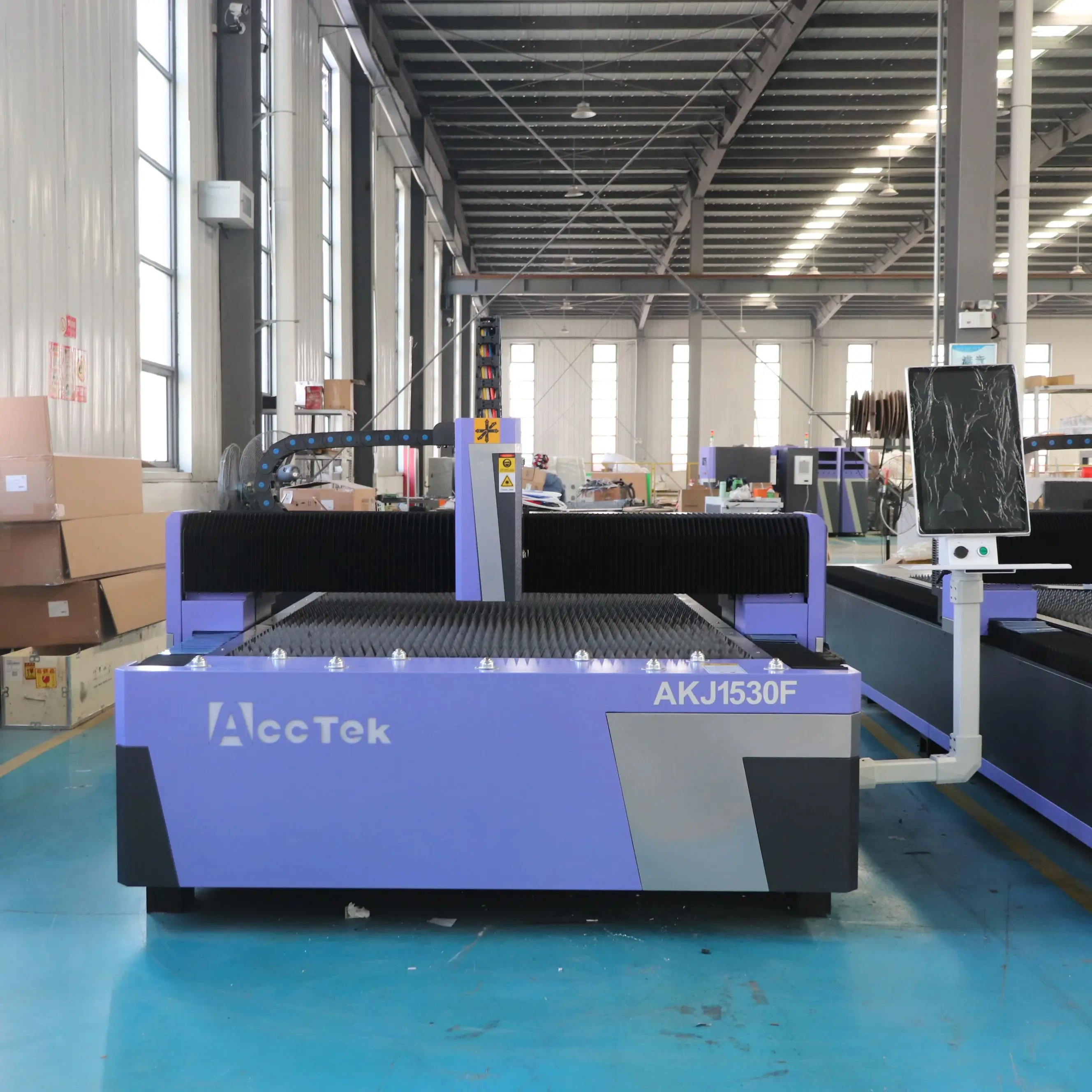 آلة القطع بليزر الألياف CNC 1500W-6000W لقاطع الألواح المفتوحة بالليزر من الفولاذ المقاوم للصدأ/الفولاذ الكربوني/معدن الألومنيوم