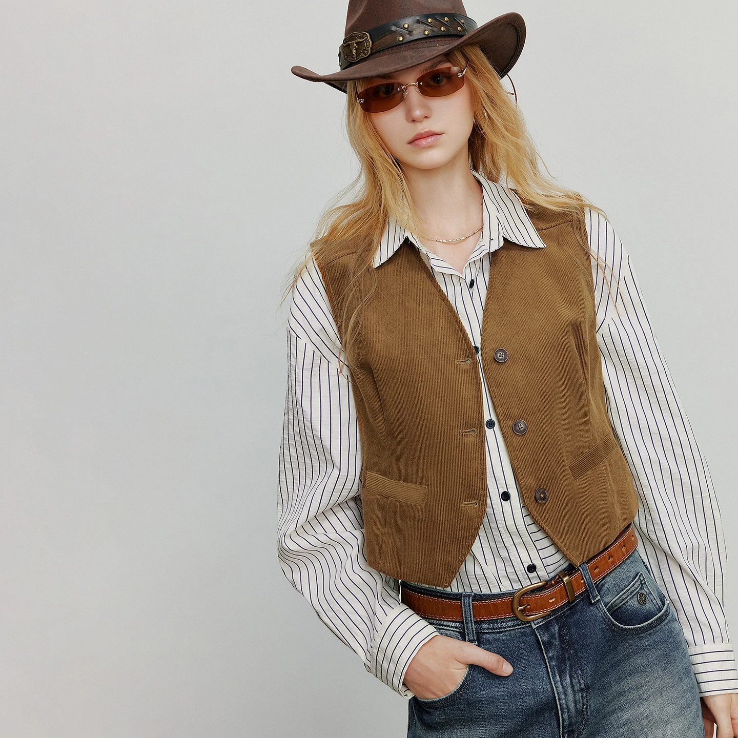 TOYOUTH Women Sleeveless Jacket 2025 Autumn New Retro Old Money Corduroy Slim Waist Short Tank top