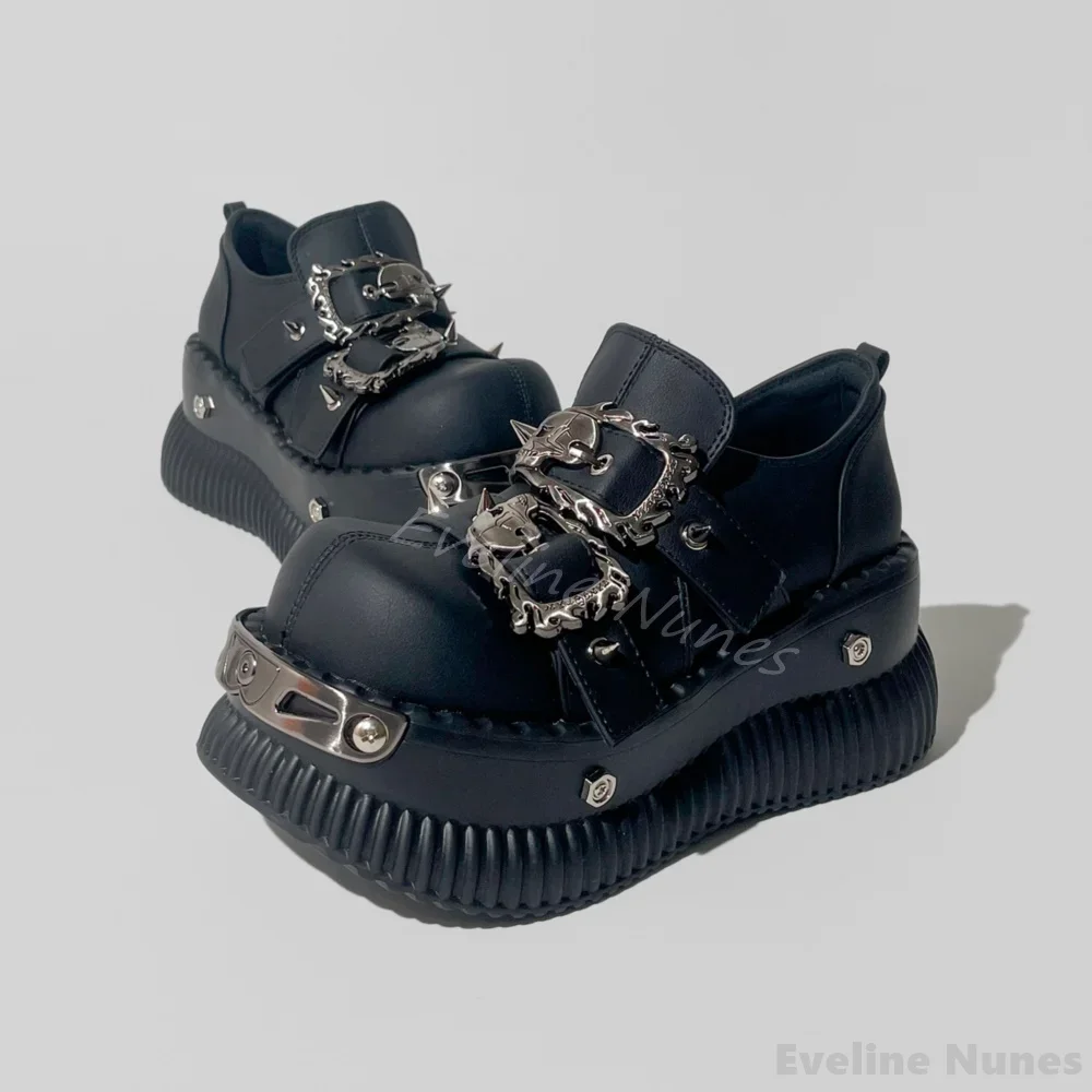 

Hotties Thick-soled Studded Punk Shoes Women Skull Buckle Heavy Metals Big Toe Black Boots 2025 Winter New Fashion Ankle Boots
