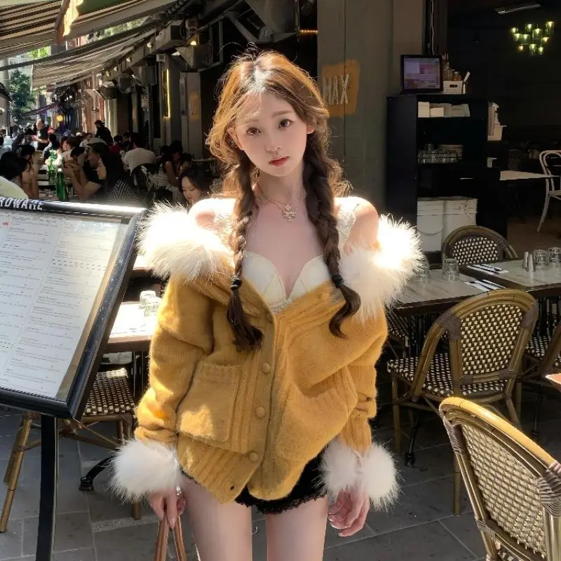 

Turmeric Hooded Fur Coat Women Autumn Winter New 2024 Lazy Style High-End Loose Slim Sweater Commuting