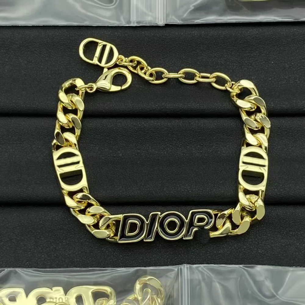 

Модный ретро-браслет с двумя буквами 2025 года, классические женские украшения, продуманный подарок для нее