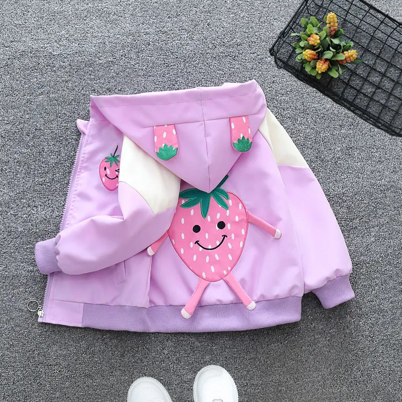 1 2 3 4 5 6 Jahre Baby Mädchen Jacke Erdbeer-Design Modische Windjacke Oberbekleidung mit Kapuze Reißverschluss Mädchen Mantel Geburtstagsgeschenk Kinderkleidung – Detail 5