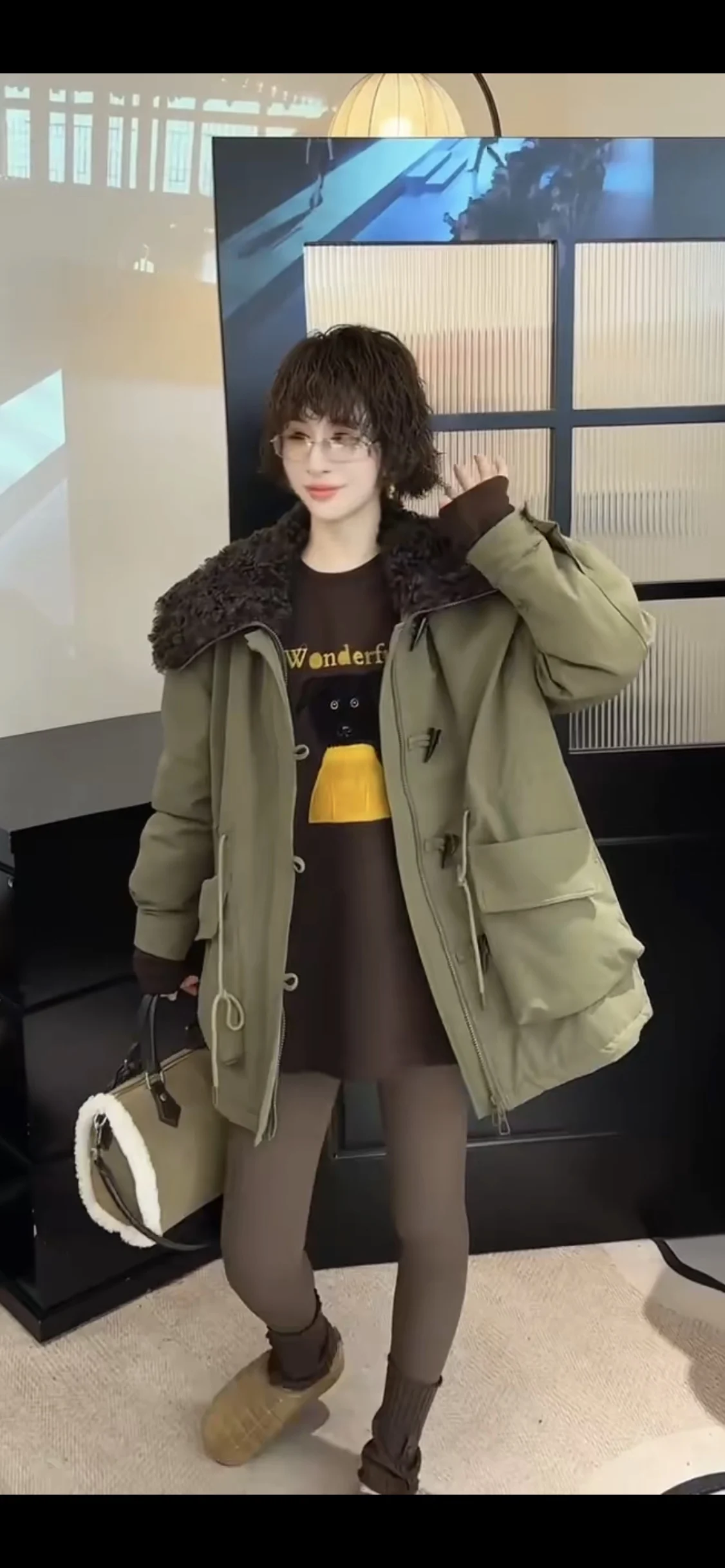 

Зимняя утепленная повседневная женская куртка свободного кроя однотонного цвета, универсальный модный дизайн, европейский стиль, новинка 2025 года