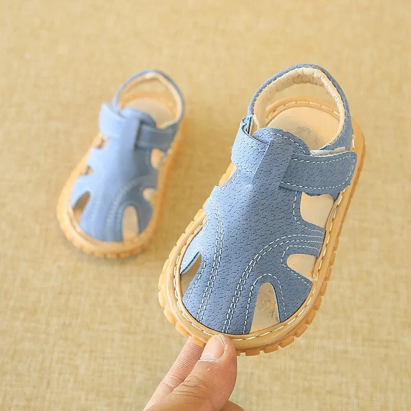 Baby Quietsch-Sandalen für Sommer, Kleinkinder Jungen Mädchen, Niedliche Freizeitschuhe, Rutschfeste Indoor-Lauflernschuhe – Detail 6