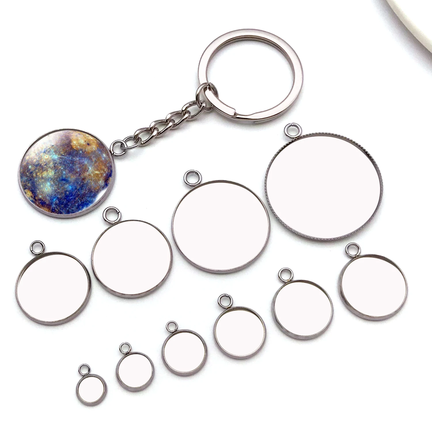 10pcs Stainless Steel Cabochon Inlaid Relief Charms Blank Frame Bottom Bracket Pendants for DIY Jewelry Making Accessories