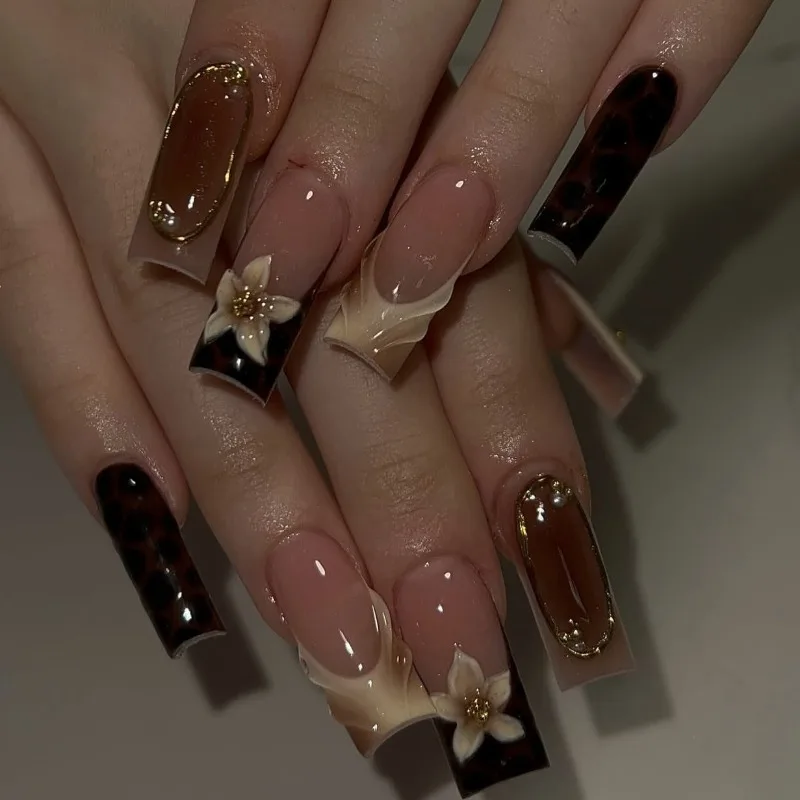 

24pcs False Nails with A Brown Gradient French Design 3D Floral and Leopard Print and Press-on Style perfect As A Gift for Girls