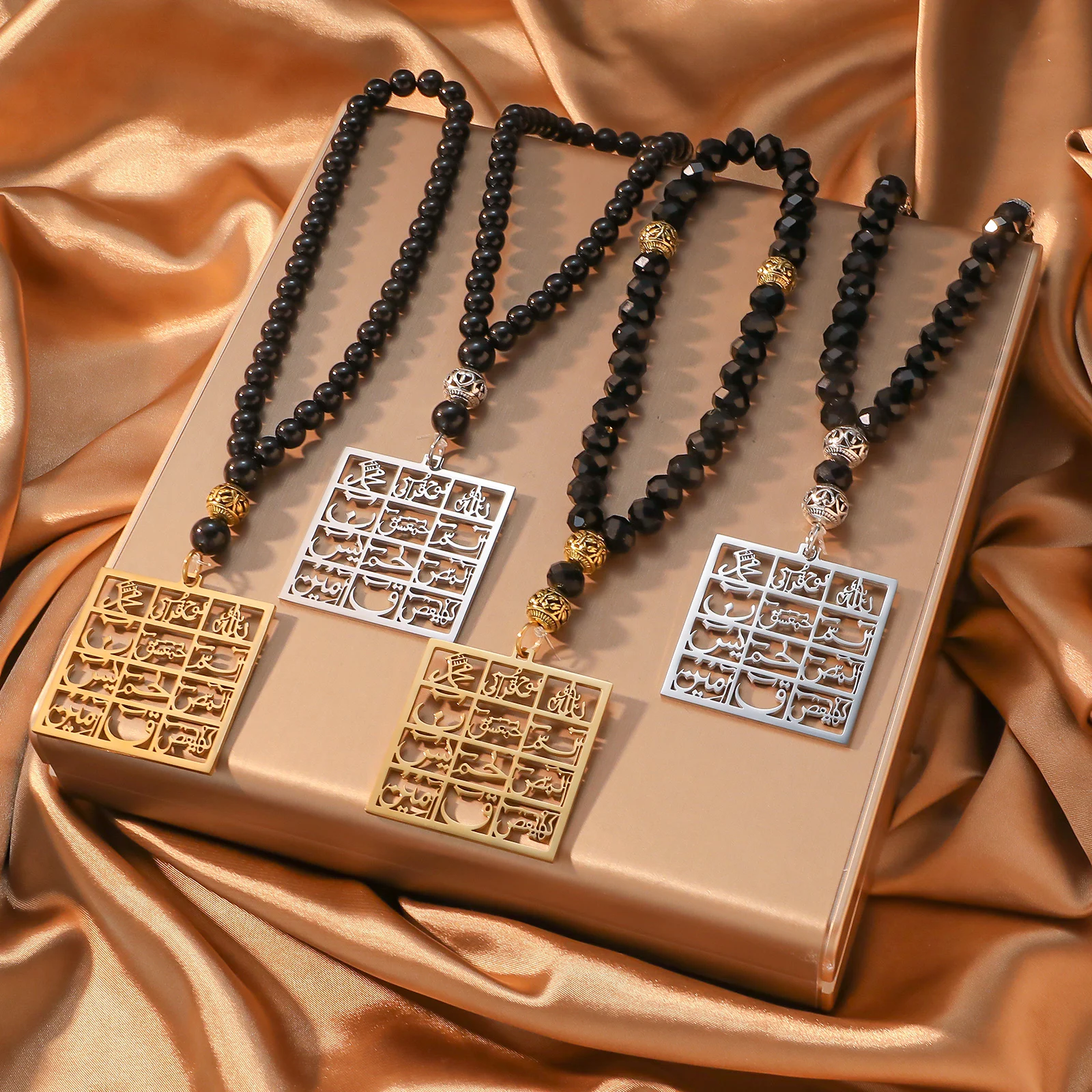 Square-Shaped Arabic Scripture Stainless Steel Car Hanging Ornament Black Gold Tasbih Muslim Religious Prayer Rearview Mirror Pendant