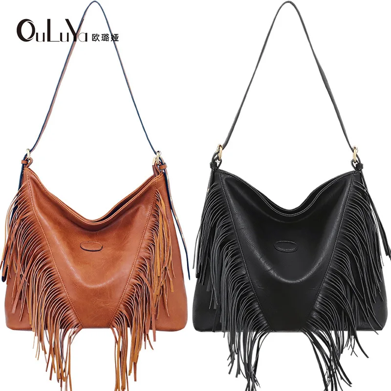 

European and American Style Casual Large Capacity Rivet Single Shoulder Crossbody Bag Handheld Tassel Bag Guangzhou Large Soft