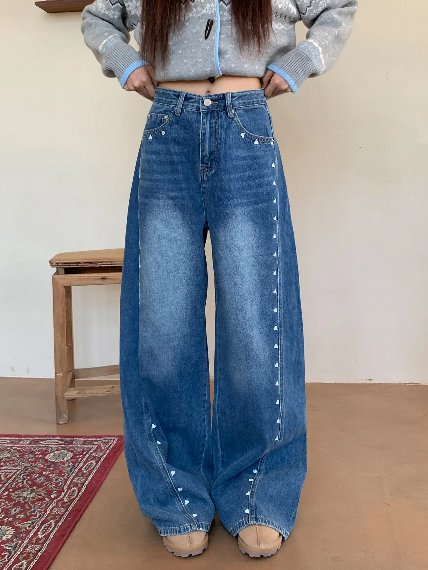 

Blue Knife Jeans Women's Winter Loose Fit Faionable Design Straight Leg Jeans Ladies Stand Cut Daily Wear