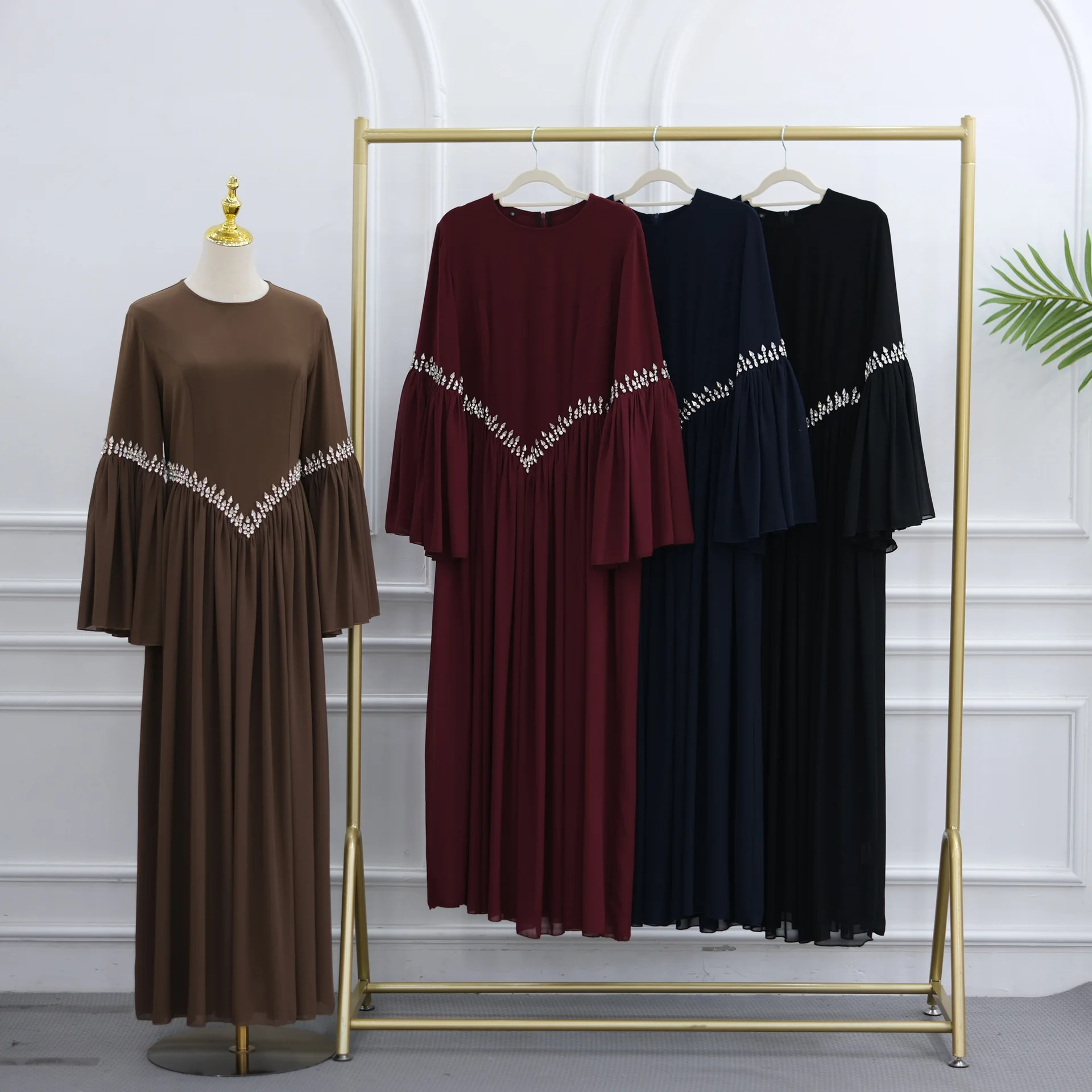 New Diamonds Abaya Woman Dubai Pleated Long Dress Turkey Kaftan Jalabiya Caftan Femme Marocaine Robe Gown Islam Clothing Abayas