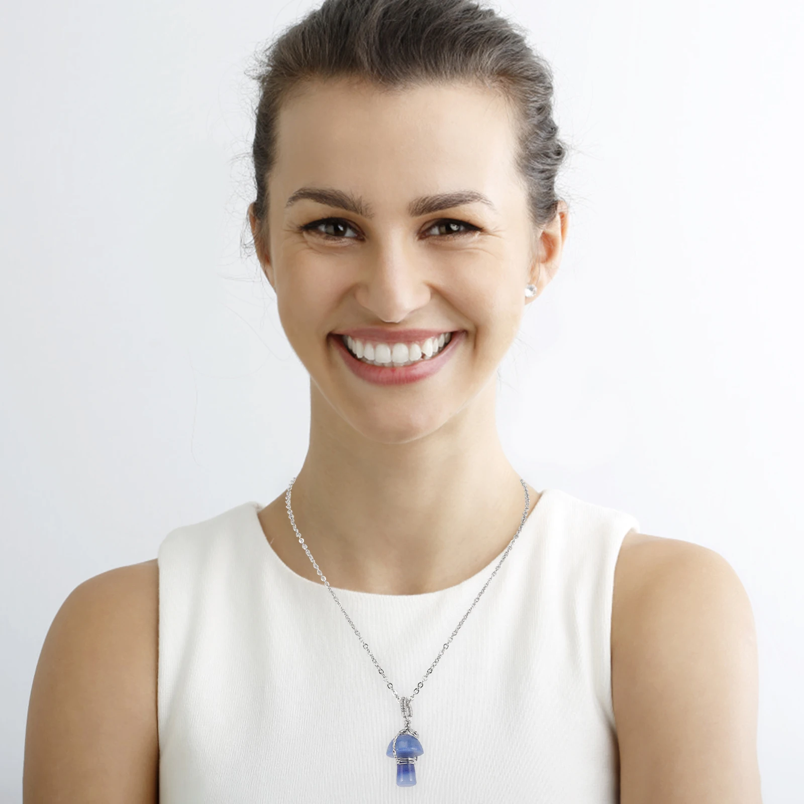 

Crystal Mushroom Necklace Pendant Natural Crystals Jewelry for Women Vintage Elegant Necklaces Gifts