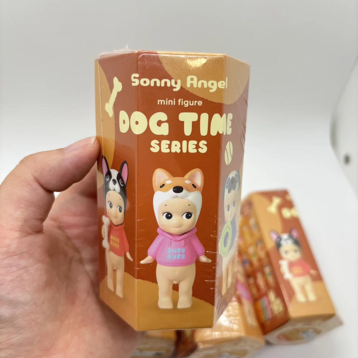 سوني أنجل شخصية صغيرة سلسلة وقت الكلب صندوق أعمى يوم جميل مع جرو محظوظ كلب صغير طويل الشعر دوبيرم بول جحر روبي SAS65938