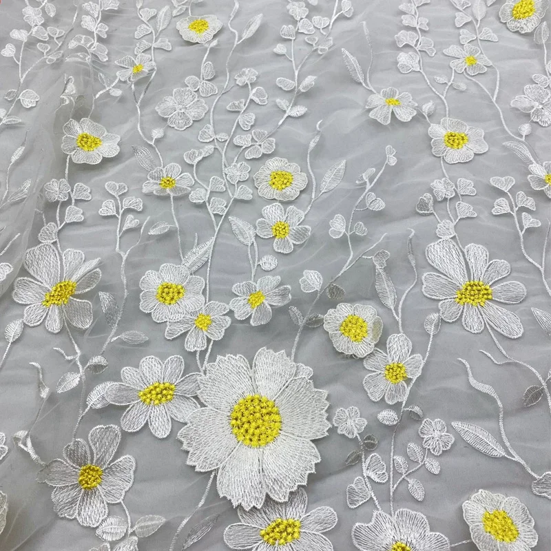

White High-End Embroidered Tulle Fabric 3D Appliqué Embroidery Lace Fabric Women's Dress Fashion Wedding Dress Material