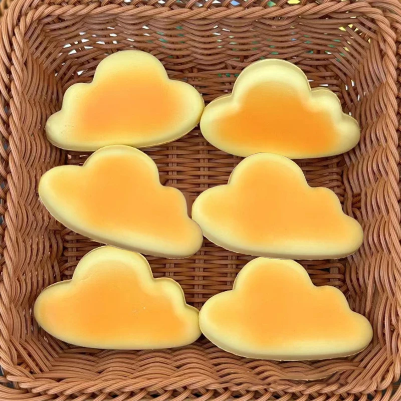 New Food Creative Simulation Cloud Bread Slow Rising Squeeze Stress Relief Decompression Toys Desktop Decoration