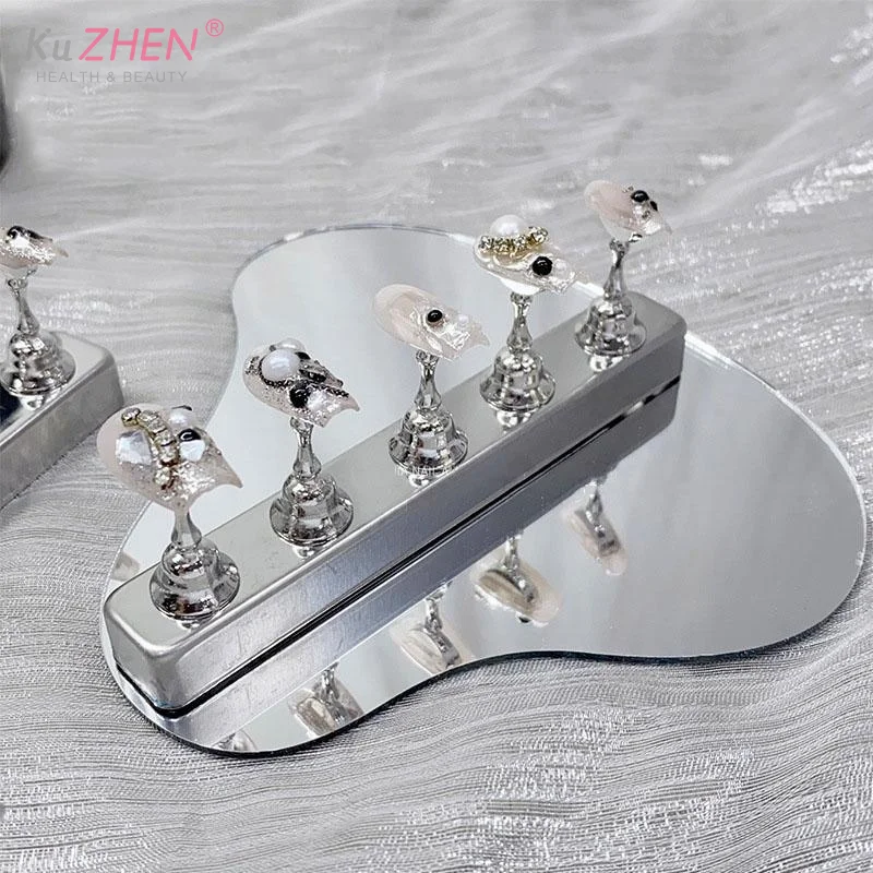 1 set supporto magnetico per unghie in argento supporto per pratica punta per unghie finte e supporto per base display per nail art per strumento di pratica fai da te per salone d'arte