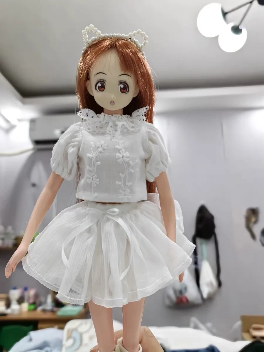 ICY DBS Blyth 인형 옷 달콤한 흰색 탑 + 보우 플리츠 스커트 세트 귀여운 레이스 양말 19 관절 OB24 Azone 인형 데일리 드레스 옷