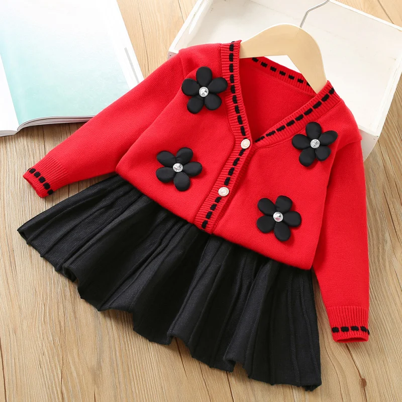 

Girls' Sweater Set for Autumn and Winter, New Stylish Floral Knitted Cardigan and Pleated Skirt Two-Piece Set