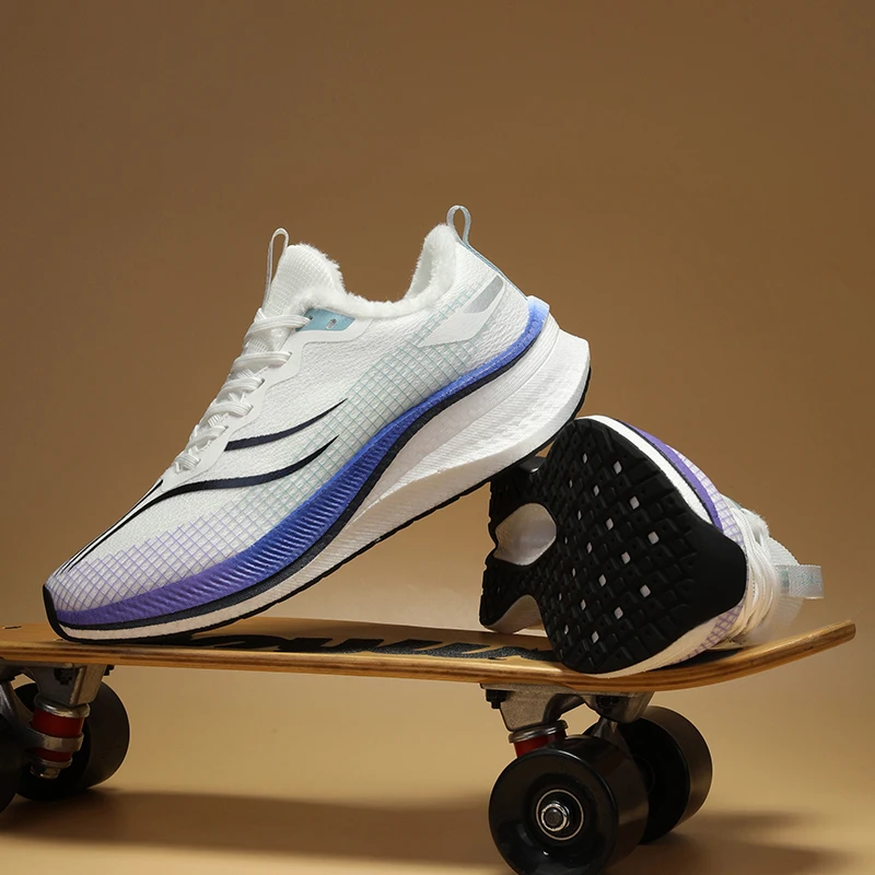 

New Running Shoes Men Winter Breathable Anti-slip Comfortable Plush Sports Shoes Women Durable Lightweight Men Shoes Women