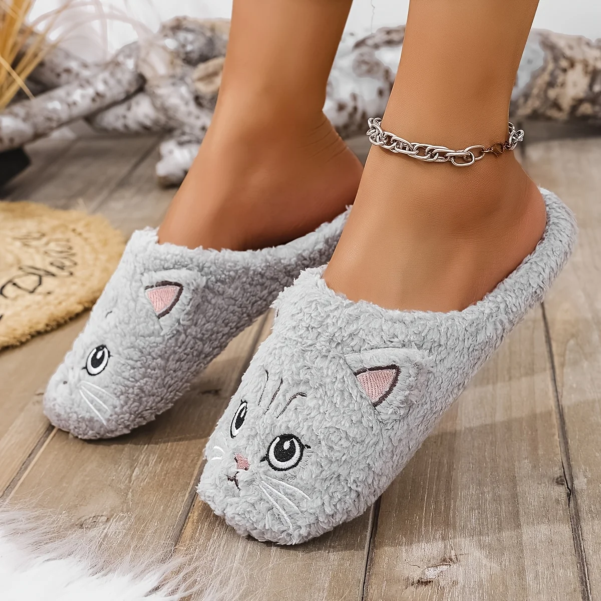 شباشب نسائية قطيفة سهلة الارتداء على شكل قطة سوداء أحذية مريحة من القطيفة بطانة أحذية غير رسمية للمنزل أحذية بخطوة واحدة مع نعال من جلد الغزال