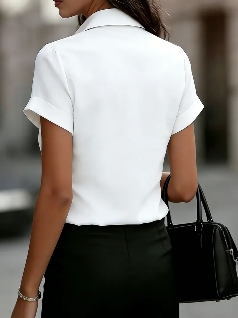 Elegante, lässige Damenbluse mit kurzen Ärmeln – perfekt für den Wochenendurlaub – Detail 3