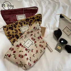 Corduroy Vintage Makeup Bag Zipper Pouch Large Capacity Portable Classic Leopard Print Toiletries Handbag Cosmetic Bag for Women