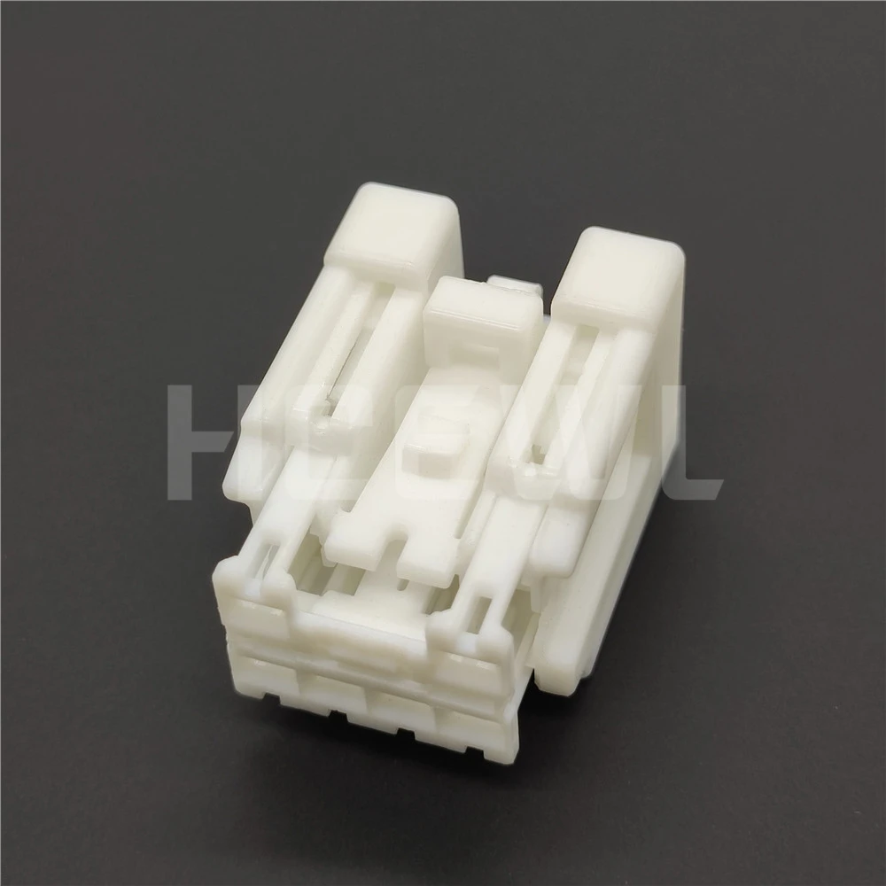 New original high-quality  6098-6947 6P automotive component connector plug
