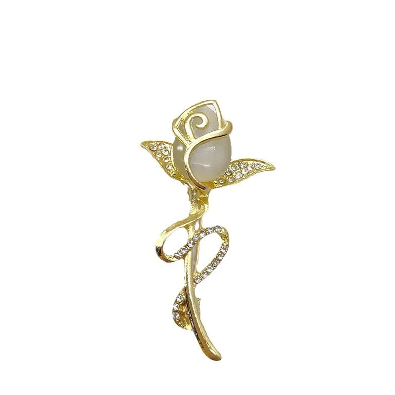 Broche rosa de alta gama, estilo de alta gama de nicho para mujer, broche de tulipán, pin retro, accesorio de hebilla de bufanda de seda