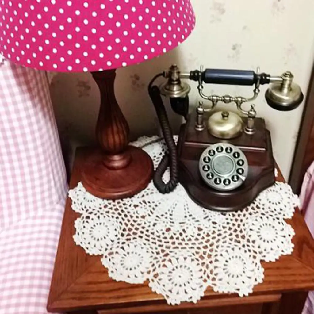 Hand Crocheted Cotton Lace Doily White Round Table Mat Vintage Decoration Cup Mat for Living Room Decor