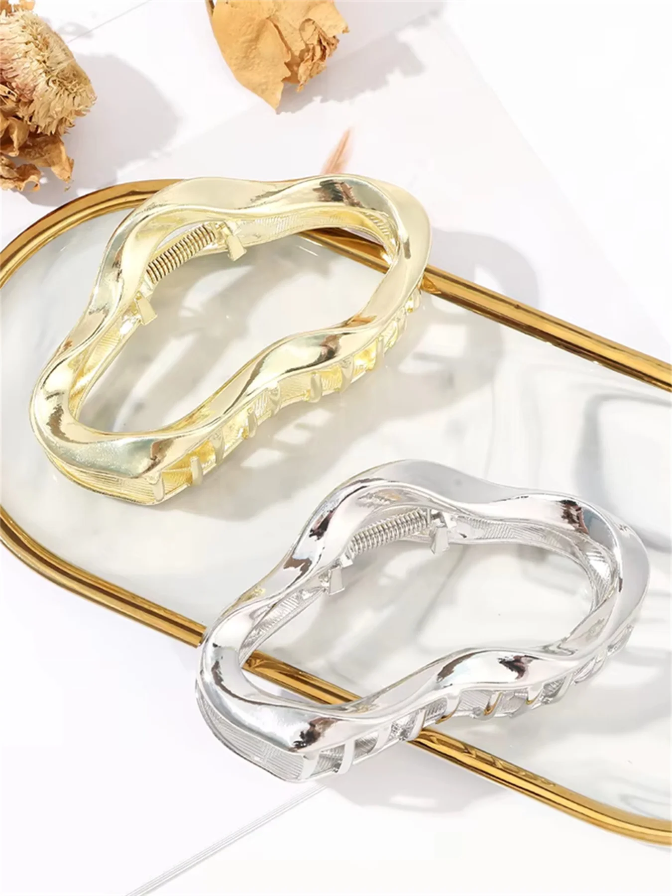 Thumbnail 3 - #90 Metal Hair Clip Sets Price Drop Alerts