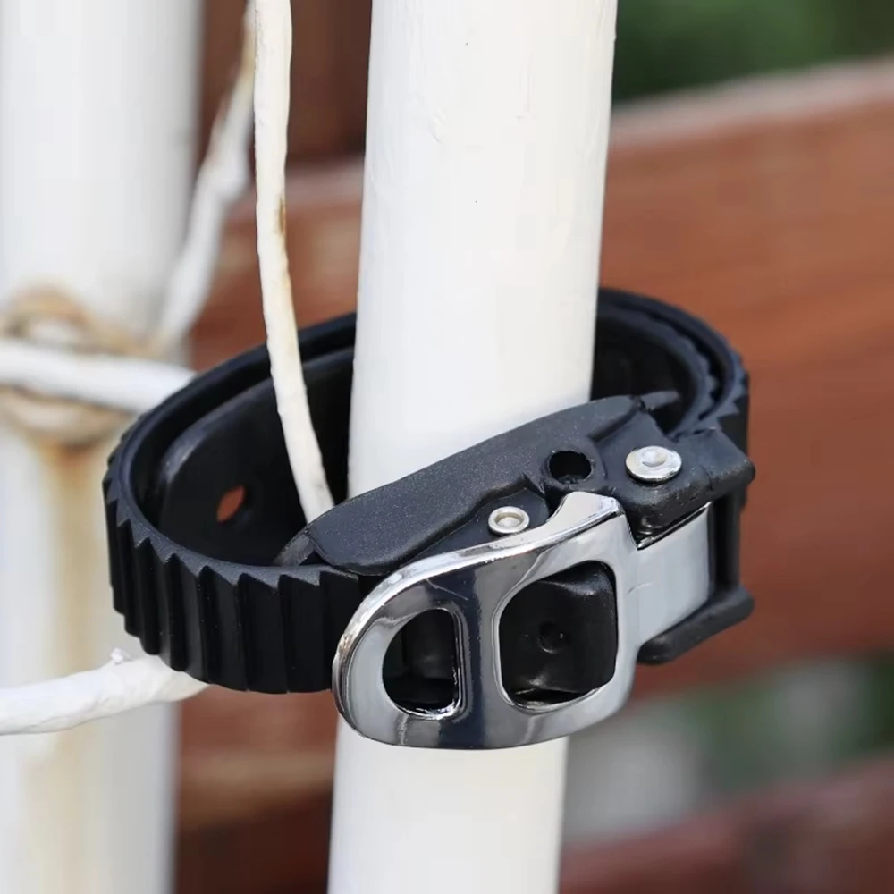 

Multi-Purpose Heavy Duty Ratchet Bundle Strap with Lock Buckle, Adjustable Tension Fixing Strap for Outdoor