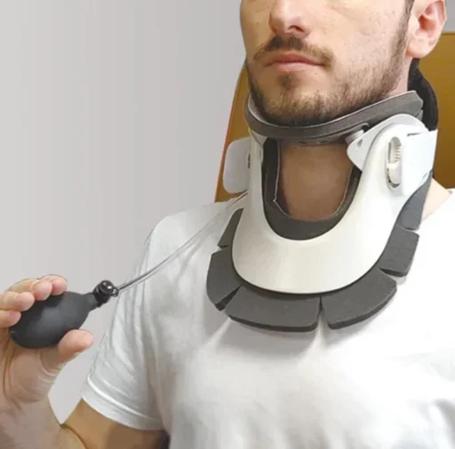 2021 Hot Sale Neck Brace Air Inflatable Cervical Neck Brace Stretcher With Compression Bladder