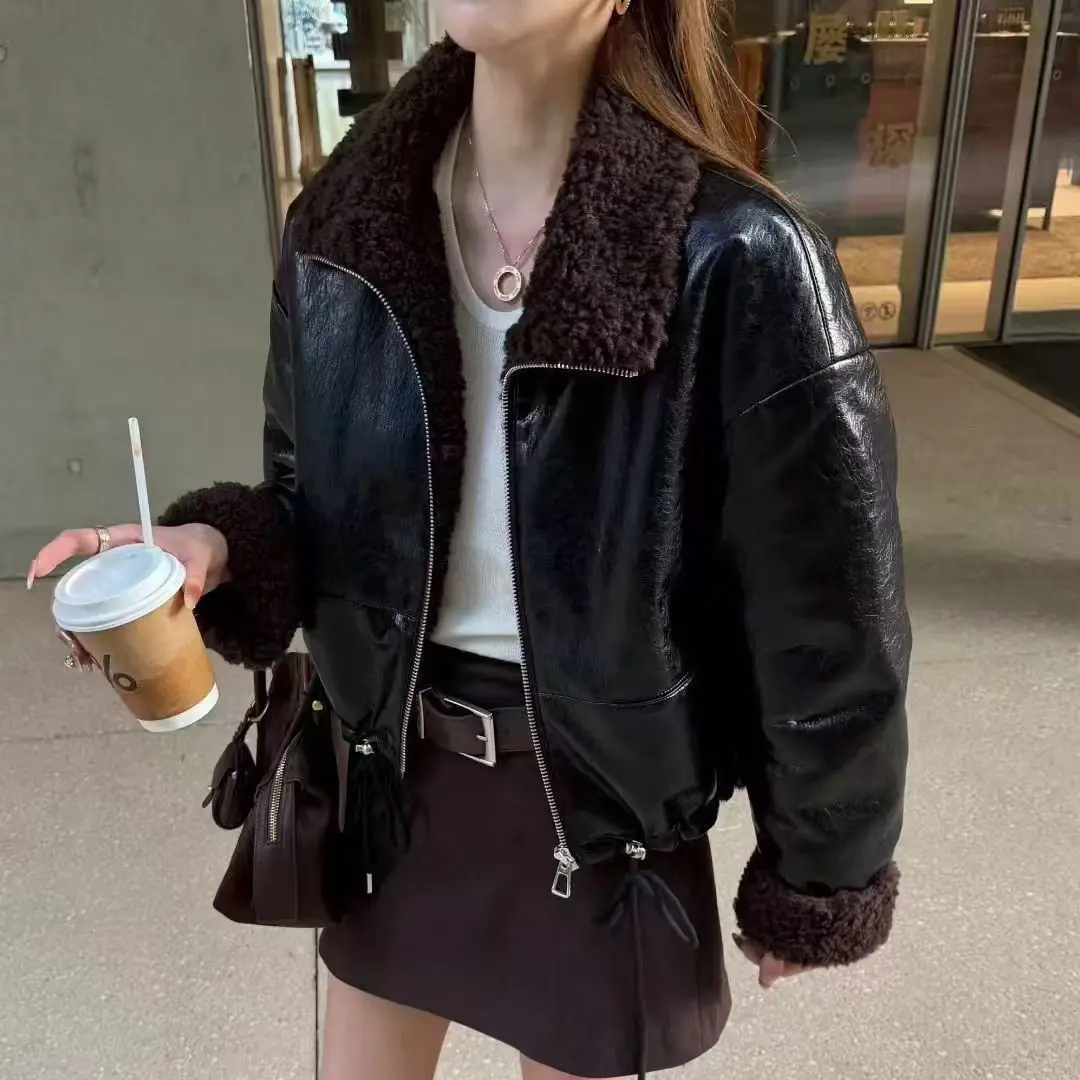 Faux Fur-Lined Leather Jacket for Women Winter New Thicken Slimming Jacket Top Trendy Faux Leather Coats Mujer High-End Luxury